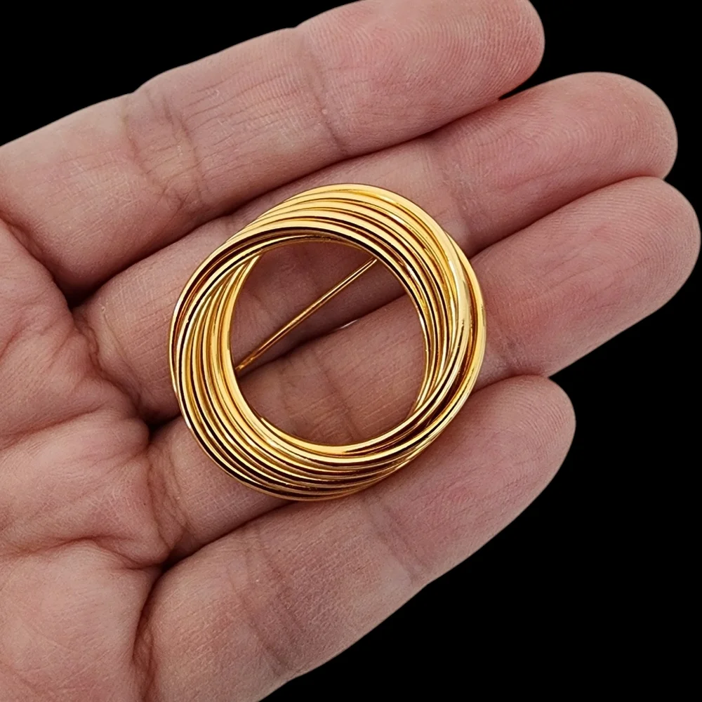 Napier Vintage Brooch Pin circle brooch gold tone